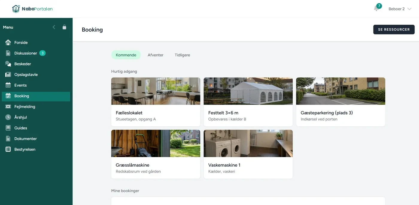 Booking af fælles ressourcer i NaboPortalen med billeder af fælleslokale, udstyr og parkering